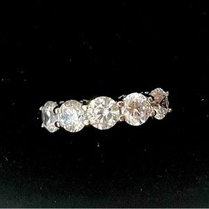 SZ 5 Sterling Silver Rhodium Plated 3 CTW 5 Round Cut Cubic Zirconia Ring EUC